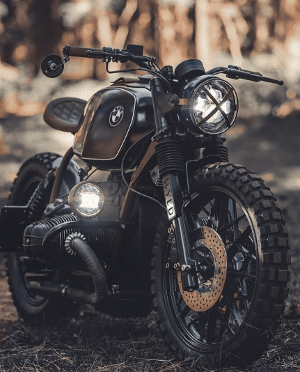 BMW R100 Cafe Racer nobbly tires